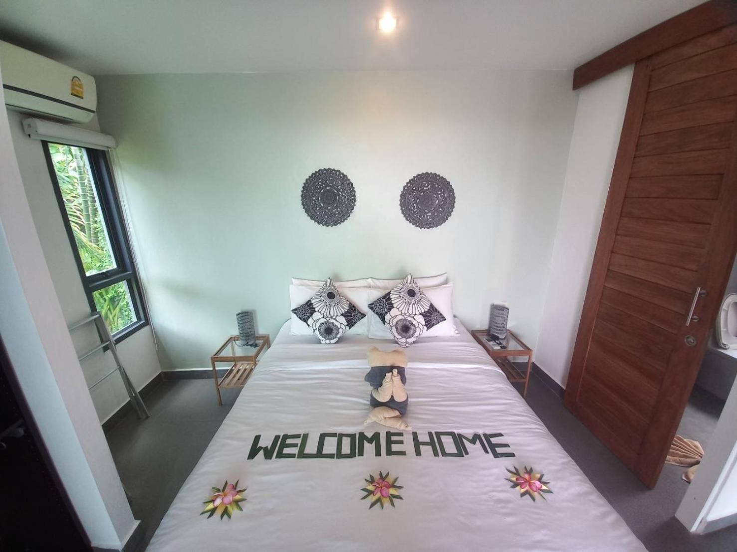 Baan Saint-Tropez Seaview Villas Kata Beach Exterior photo